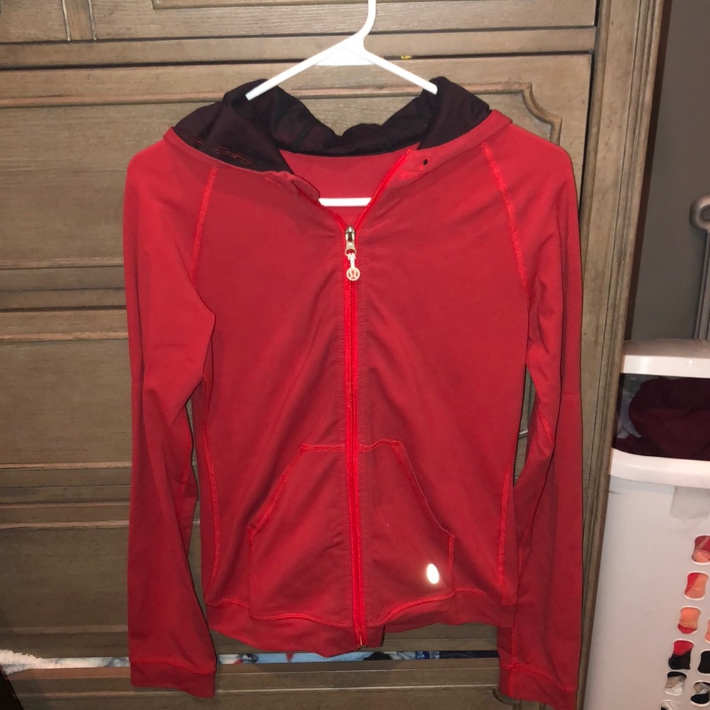 LULULEMON RED ZIP UP HOODIE